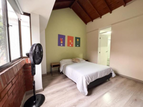 Alojamiento en apartamento cerca a Provenza - M203